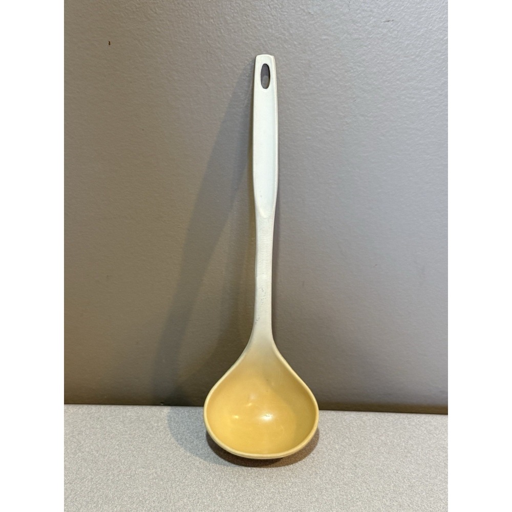 Foley Bone Color Plastic Soup Ladle Kitchen Dipper Utensil Farmhouse VTG stained